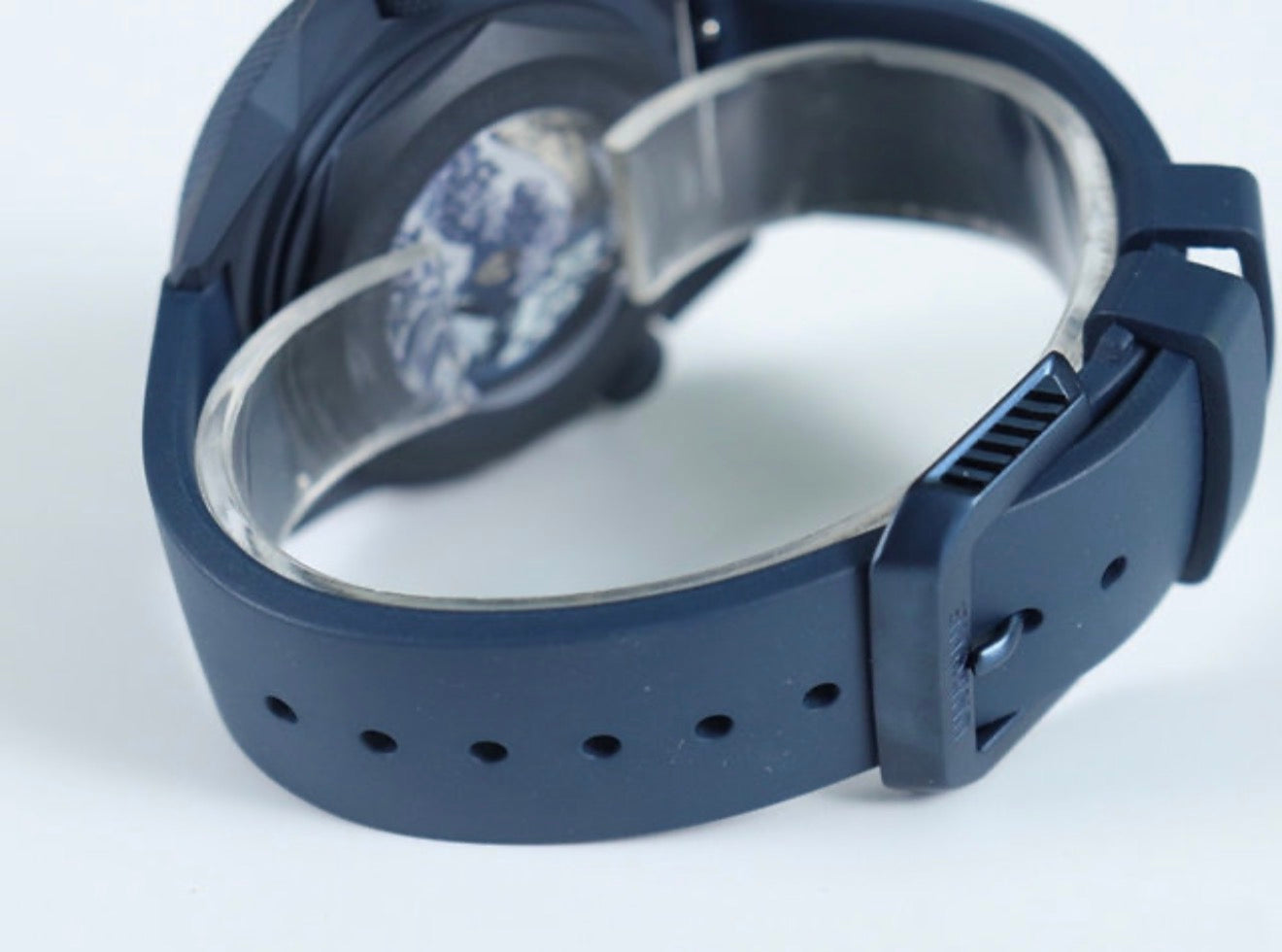 UNDONE x The Hokusai-kan Museum The Wave Forward